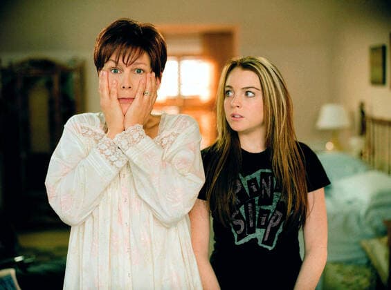 FREAKY FRIDAY, Jamie Lee Curtis, Lindsay Lohan, 2003, (c) Walt Disney courtesy Everett Collection Walt Disney Co. Courtesy Everett Collection !ACHTUNG AUFNAHMEDATUM GESCHÃ„TZT! PUBLICATIONXNOTxINxCANxCHNxFRAxITAxJPNxNORxPOLxRUSxESPxUKxUSA Copyright: xWaltxDisneyxCo. CourtesyxEverettxCollectionx MCDFRFR EC018