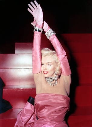 GENTLEMEN PREFER BLONDES, Marilyn Monroe, 1953, TM and Copyright 20th Century Fox Film Corp. All rights reserved. Courtesy Everett Collection. 20thCentFox Courtesy Everett Collection !ACHTUNG AUFNAHMEDATUM GESCHÃ„TZT! PUBLICATIONXNOTxINxCANxCHNxFRAxITAxJPNxNORxPOLxRUSxESPxUKxUSA Copyright: x20thCentFox CourtesyxEverettxCollectionx MCDGEPR EC001