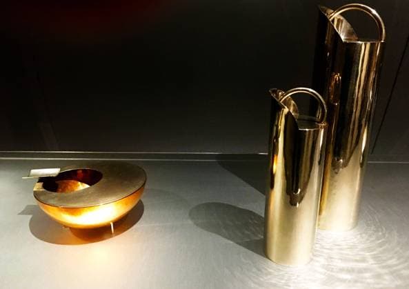 Weimar Bauhaus-Museum Weimar 07.04.2019,v.l.Wilhelm Wagenfeld Aschenbecher mit Teedose *** Weimar Bauhaus Museum Weimar 07 04 2019,v l Wilhelm Wagenfeld Ashtray with tea tin Copyright: xLakomskix Eibner-Pressefotox EP_dli