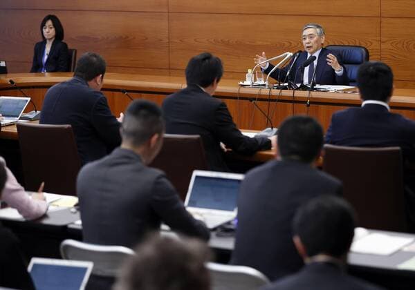 BOJ Governor Kuroda Bank of Japan Governor Haruhiko Kuroda holds a press conference in Tokyo on March 16, 2020, after a one-day policy meeting. The central bank decided to expand its asset-buying program to stabilize financial markets. 