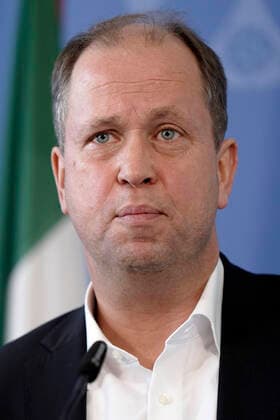 Familienminister Joachim Stamp bei einem Presse-Briefing zur aktuellen Lage und zu weiteren Maßnahmen zur Eindämmung des Coronavirus in Nordrhein-Westfalen in der Staatskanzelei. Düsseldorf, 16.03.2020