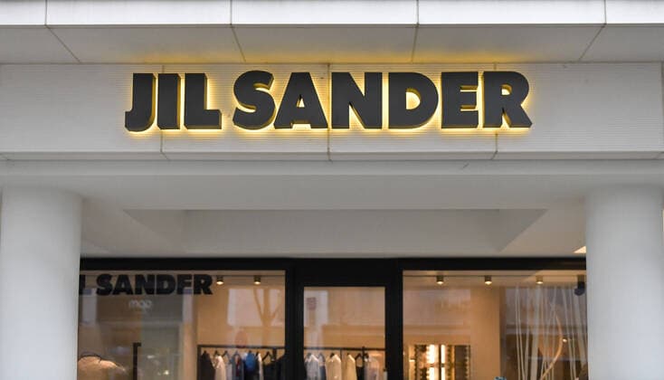 xblx, Logo an einer Filiale von Jil Sander Frankfurt