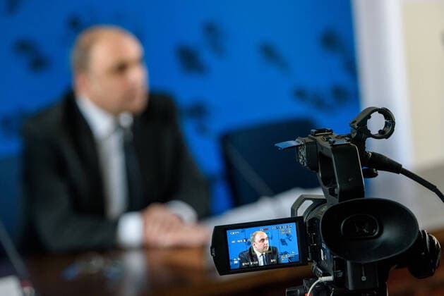Prof. Dr. Lars Schaade (Facharzt für Mikrobiologie und Infektionsepidemiologie, Vizepräsident des Robert Koch-Instituts)beim täglichen Pressebriefing des Robert Koch-Instituts (RKI) zur aktuellen Entwicklungen der Pandemie COVID-19 (Coronavirus) im Hörsaal des Robert Koch-Instituts in Berlin snapshot-photography F.Boillot