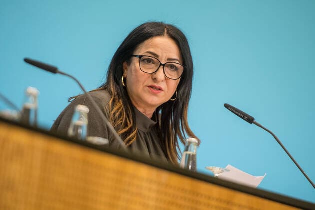 News Bilder des Tages Gesundheit Corona-Virus Senatspressekonferenz Senatspressekonferenz in Berlin am Dienstag den 17. Maerz 2020. Auf der Pressekonferenz erlaeuterten die Senatorin fuer Wirtschaft, Energie und Betriebe, Ramona Pop (Buendnis 90 Die Gruenen) und die Senatorin fuer Gesundheit, Pflege und Gleichstellung, Dilek Kalayci (SPD) (im Bild) die aktuellen Beschluesse des Senats zur Corona-Krise. 17.3.2020, Berlin