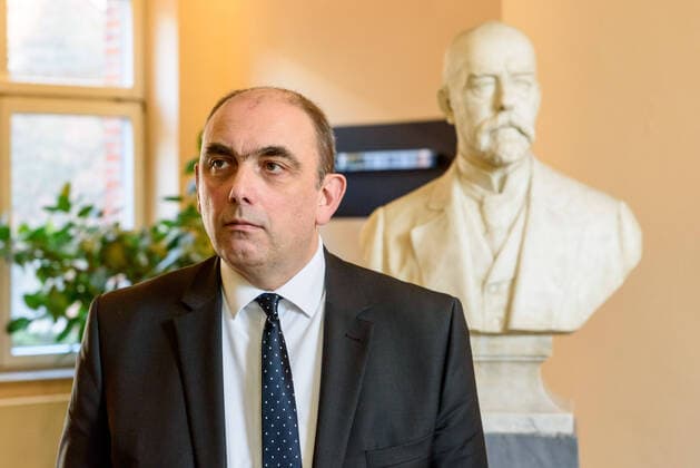 Prof. Dr. Lars Schaade (Facharzt für Mikrobiologie und Infektionsepidemiologie, Vizepräsident des Robert Koch-Instituts)beim täglichen Pressebriefing des Robert Koch-Instituts (RKI) zur aktuellen Entwicklungen der Pandemie COVID-19 (Coronavirus) im Hörsaal des Robert Koch-Instituts in Berlin snapshot-photography F.Boillot