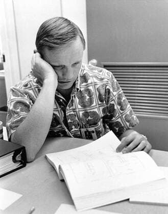 IN THE SHADOW OF THE MOON, Neil Armstrong, 2006. Think Film Courtesy Everett Collection Think Film Courtesy Everett Collection !ACHTUNG AUFNAHMEDATUM GESCHÃ„TZT! PUBLICATIONXNOTxINxCANxCHNxFRAxITAxJPNxNORxPOLxRUSxESPxUKxUSA Copyright: xThinkxFilm CourtesyxEverettxCollectionx MCDINTH EC219