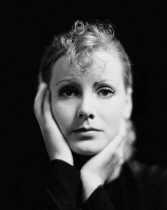 THE KISS, Greta Garbo, portrait by Clarence Sinclair Bull, 1929 Courtesy Everett Collection !ACHTUNG AUFNAHMEDATUM GESCHÃ„TZT! PUBLICATIONXNOTxINxCANxCHNxFRAxITAxJPNxNORxPOLxRUSxESPxUKxUSA Copyright: xCourtesyxEverettxCollectionx MCDKISS EC005
