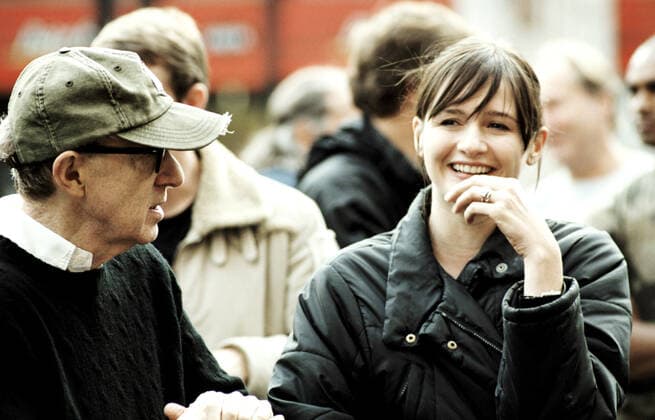 MATCH POINT, Woody Allen, Emily Mortimer, on set, 2005, (c) DreamWorks courtesy Everett Collection DreamWorks Courtesy Everett Collection !ACHTUNG AUFNAHMEDATUM GESCHÃ„TZT! PUBLICATIONXNOTxINxCANxCHNxFRAxITAxJPNxNORxPOLxRUSxESPxUKxUSA Copyright: xDreamWorks CourtesyxEverettxCollectionx MCDMAPO EC053