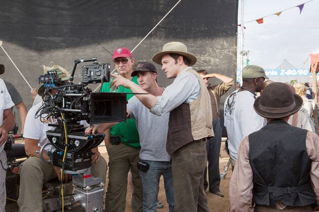 A MILLION WAYS TO DIE IN THE WEST, right: Seth MacFarlane on set, 2014. ph: Lorey Sebastian Universal courtesy Everett Collection Universal Courtesy Everett Collection !ACHTUNG AUFNAHMEDATUM GESCHÃ„TZT! PUBLICATIONXNOTxINxCANxCHNxFRAxITAxJPNxNORxPOLxRUSxESPxUKxUSA Copyright: xUniversal CourtesyxEverettxCollectionx MCDMIWA EC018