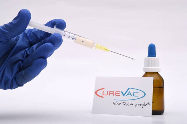 Tuebingen 18.03.2020 Symbolbild: Das Tuebinger biopharmazeutisches Unternehmen CureVac forscht unter Hochdruck an einem Corona Impfstoff. Bild nur zur redaktionelle Nutzung!