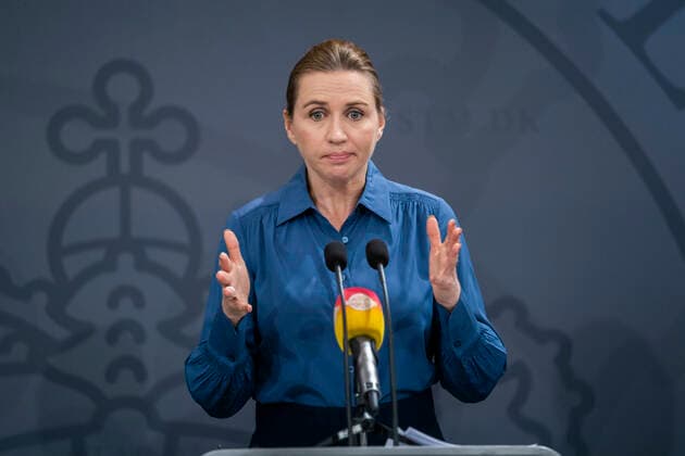 Statsminister Mette Frederiksen og Sundhedsminister Magnus Heunicke (S) holder boerne-pressemoede, hvor de svarer paa spoergsmaal fra boern om coronavirus og COVID-19 fredag den 20. marts 2020. , Denmark Copyright: MartinxSylvestx COP103 spdk20200320-130139-L