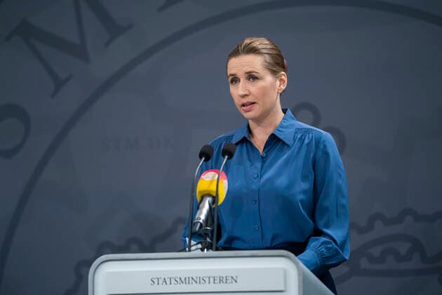 Statsminister Mette Frederiksen og Sundhedsminister Magnus Heunicke (S) holder boerne-pressemoede, hvor de svarer paa spoergsmaal fra boern om coronavirus og COVID-19 fredag den 20. marts 2020. , Denmark Copyright: MartinxSylvestx COP103 spdk20200320-130419-L