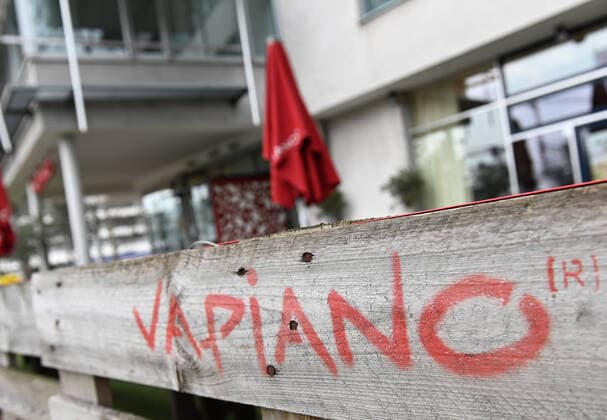 20.03.2020, xfux, News Wirtschaft, Restaurantkette Vapiano insolvent, v.l. Ansicht, Uebersicht einer Vapiano Filiale in Darmstadt. Trotz der Insolvenz und dem Coronavirus (COVID-19) hat die Filiale weiterhin geoeffnet. emwir Darmstadt *** 20 03 2020, xfux, News Economy, Restaurant chain Vapiano insolvent, v l view, Overview of a Vapiano branch in Darmstadt Despite the insolvency and the corona virus COVID 19, the branch has still opened emwir Darmstadt