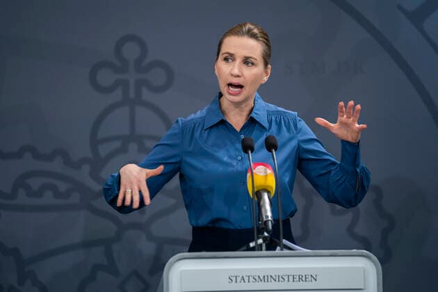 Statsminister Mette Frederiksen og Sundhedsminister Magnus Heunicke (S) holder boerne-pressemoede, hvor de svarer paa spoergsmaal fra boern om coronavirus og COVID-19 fredag den 20. marts 2020. , Denmark Copyright: MartinxSylvestx COP103 spdk20200320-134604-L