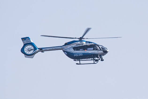 Polizeischrauber über Stuttgart im Einsatz Hubschrauber über Stuttgart-Hedelfingen HeumadenBaden-Württemberg, 70329 Stuttgart, Deutschland Copyright: 7aktuell.dex xDavidxM.xSkiba