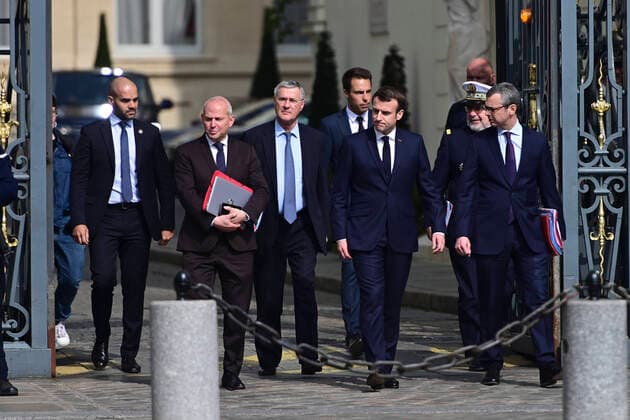Emmanuel Macron - president de la Republique Alexis Kohler - secretaire general de l Elysee NEWS : Conseil de Defense et de securite Nationale - 20 03 2020 JBAutissier Panoramic 