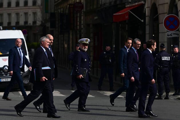 Emmanuel Macron - president de la Republique Alexis Kohler - secretaire general de l Elysee NEWS : Conseil de Defense et de securite Nationale - 20 03 2020 JBAutissier Panoramic 