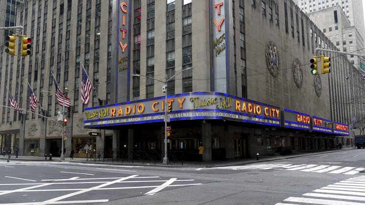 March 20, 2020, Nova York, EUA: (NEW)..New Yorkers to stay at home-new order from Governor. ..March 20,2020,New York,USA:..The empty streets in New York because of the Coronavirus, this Friday (20). According to New York Governor Andrew Cuomo, all non-essential workers in the state will be ordered to stay home starting from tomorrow (21)...Credit: Thenews2 Nova York - ZUMAn293 20200320_znp_n293_016 Copyright: xJuliaxMineevax