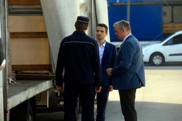 UEFA President Alexander Ceferin donated protective masks to Slovenia 20.03.2020., - Ljubljana, Slovenia - Shipment of 300,000 protective masks from China has arrived in Ljubljana. This shipment was donated to Slovenia by UEFA President Alexander Ceferin thanks to a friendship with Alibaba s founder Jack Ma. Minister of Defence of SLovenia Matej Tonin. BorutxZivulovic FAxBobo PIXSELL