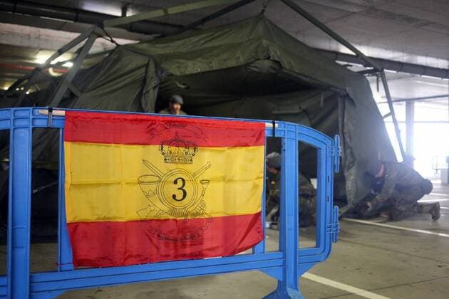 Spain: 7th day of alert status for CoVid-19 Oviedo, SPAIN: The Prince Regiment of the Spanish Army will be supporting medical personnel during the 7th day of the Alert State in Spain, at the Central University Hospital of Asturias in Oviedo, Spain on March 20, 2020. Oviedo Asturias Spain Copyright: AlbertoxBrevers