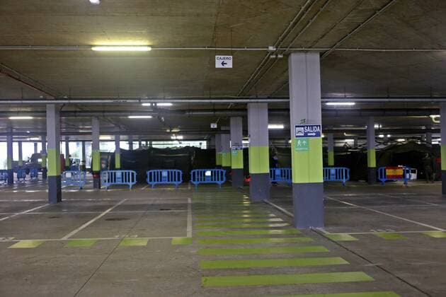 Spain: 7th day of alert status for CoVid-19 Oviedo, SPAIN: The stores that will be set up in the Hospital parking lot during the 7th day of the Alert State in Spain, at the Central University Hospital of Asturias in Oviedo, Spain on March 20, 2020. Oviedo Asturias Spain Copyright: AlbertoxBrevers