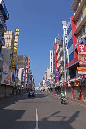 March 21, 2020, Colombo, Sri Lanka: A view of an empty street is seen after the authorities announced a weekend curfew in a country as a preventive measure against the spread of the COVID-19 novel coronavirus, in Colombo March 21, 2020. Colombo Sri Lanka - ZUMAd152 20200321_znp_d152_005 Copyright: xPradeepxDambaragex