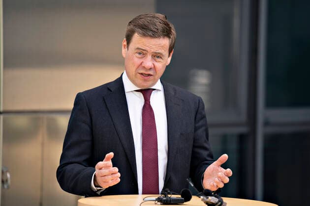 Aalborgs borgmester Thomas Kastrup-Larsen informerer om coronasituationen og tiltag i forbindelse med haandhaevelse af forsamlingsforbuddet paa et pressemoede paa politigaarden i Aalborg, loerdag den 21. marts 2020.. Paa grund af COVID-19 er befolkningen blevet bedt om saa vidt muligt at holde sig indendoers.. , Aalborg Jylland Denmark Copyright: HenningxBagger HenningxBaggerx COP105 spdk20200321-105227-L