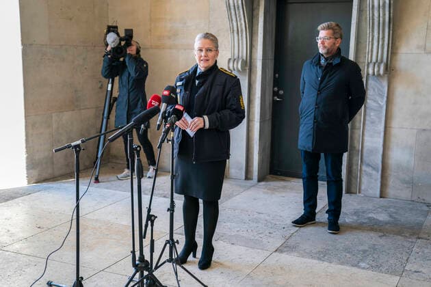 Overborgmester Frank Jensen og politidirektoer Anne Toennes informerer om coronasituationen og nye tiltag i forbindelse med haandhaevelse af forsamlingsforbuddet ved Politigaarden i Koebenhavn, loerdag den 21. marts 2020. , Copyright: MartinxSylvestx spdk20200321-121310-L