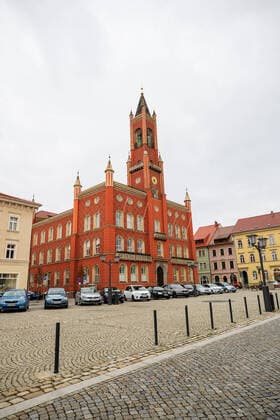 Rathaus Kamenz Der Rathaus auf dem Marktplatz im sächsischen Kamenz. Aufgrund des Coronavirus steht wohlmöglich eine Ausgangssperre in Kamenz und ganz Sachsen ab dem 23.03.2020 bevor. Kamenz Sachsen Germany