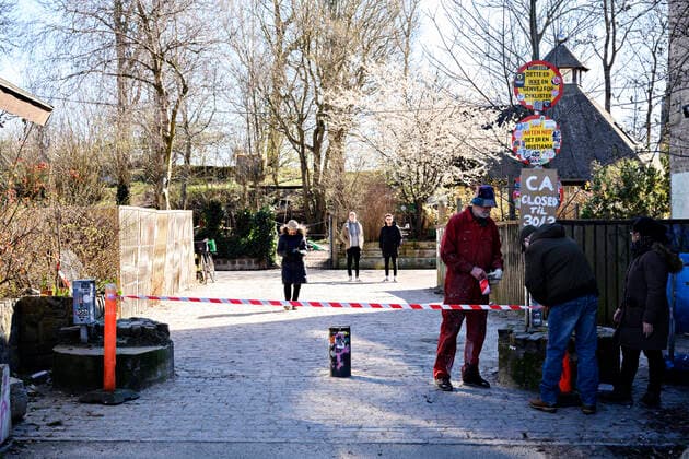 Christiania bliver lukket, loerdag den 21. marts 2020. Alt for mange gaester de seneste dage har faaet fristaden Christiania til at lukke for besoegende fra loerdag klokken 12 af hensyn til faren for smitte med coronavirus.. , Copenhagen Denmark Copyright: PhilipxDavali PhilipxDavalix spdk20200321-135139-L