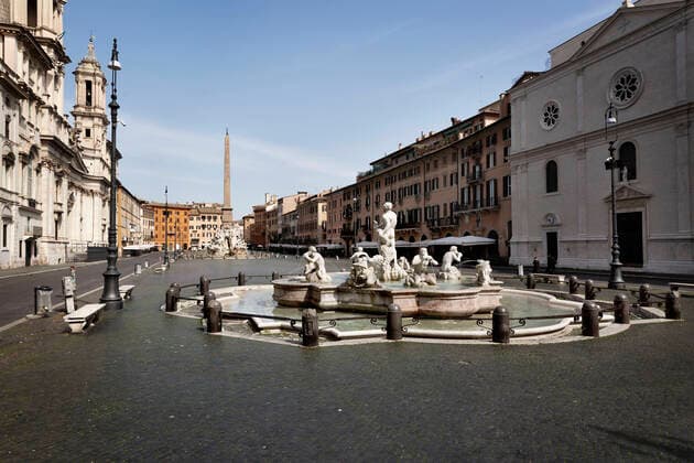 March 21, 2020, Roma, Roma, Italy: Coran Virus, COD-19, emergency in the streets of Roma..The Italian Government has adopted the measure of a national lockout by closing all activities, except for essential services in an attempt to fight Coronavirus (COVID-19) .All the city, as all the whole country, is under quarantine and the movement are restricted to the necessary. .The streets of the city are empty and controled by the amry. Roma Italy - ZUMAt147 20200321_zip_t147_006 Copyright: xMatteoxTrevisanx
