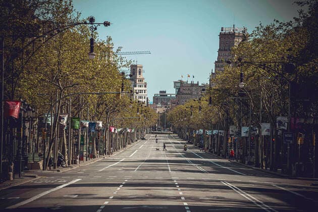March 21, 2020: A usually bustling Passeig de Gracia is frequented by very few people at the end of the first week of a nationwide lockdown due to the continuous spread of the COVID-19 virus. Spain has entered the worst phase of this disease so far counting more than thousand deaths with no end at sight. - ZUMAo105 20200321_zap_o105_009 Copyright: xMatthiasxOesterlex
