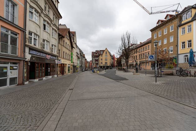 Corona Krise in Jena - Betretungsverbot sorgt für leere Innenstadt Jena Zentrum Thüringen Deutschland