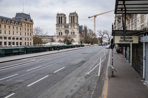 Atmosphere in the streets of Paris during the head of state ordered people to stay home to stop the spread of Covid-19, view of teh cathedral Notre Dame de Paris, in the center of Paris on March 21, 2020.  Copyright: xChristophexMorinx