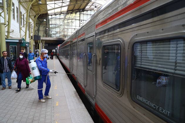 (200321) -- CAIRO, March 21, 2020 (Xinhua) -- A man sprays disinfectant at Ramses railway station in Cairo, Egypt, on March 21, 2020. Egypt announced on Saturday two more deaths from COVID-19 and nine new cases of infection, bringing the total number of confirmed cases to 294 in the country. (Photo by Ahmed Gomaa Xinhua) EGYPT-CAIRO-COVID-19-MEASURES 