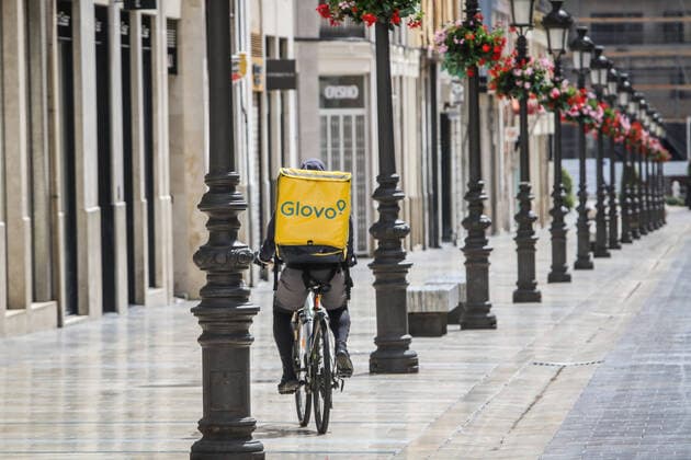 March 21, 2020: 21 March 2020 (Malaga) The delivery people of Glovo home food service, are seen in the street in full action by the coronavirus. - ZUMAc161 20200321_zap_c161_104 Copyright: xLorenzoxCarnerox