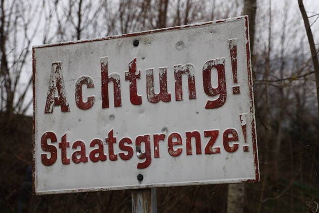 Grüne Grenze - Bayern Salzburg Grossgmain, 22.03. 2020 Bayern macht die Grenze dicht - Grenzsperren -
