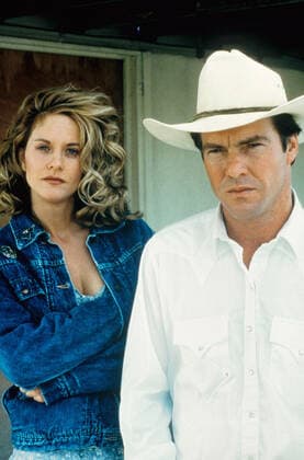 FLESH AND BONE, from left: Meg Ryan, Dennis Quaid, 1993. Paramount courtesy Everett Collection Paramount Courtesy Everett Collection !ACHTUNG AUFNAHMEDATUM GESCHÃ„TZT! PUBLICATIONXNOTxINxCANxCHNxFRAxITAxJPNxNORxPOLxRUSxESPxUKxUSA Copyright: xParamount CourtesyxEverettxCollectionx MSDFLAN EC044