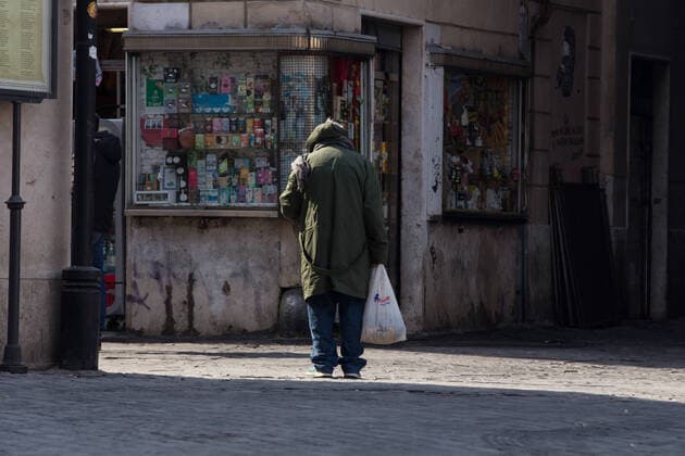 Rome: Campo dè Fiori deserted during Covid-19 Piazza Campo dè Fiori without people and without the market, on the morning of Sunday 22 March 2020, during the Covid-19 pandemic Roma Italy Copyright: MatteoxNardone