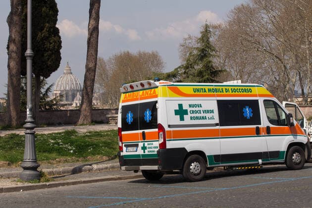 Rome: Ambulances waiting in the days of Covid-19 Ambulances awaiting a call, in Piazzale Garibaldi on the Gianicolo Hill in Rome, on the morning of Sunday 22 March 2020, during the Covid-19 pandemic Roma Italy Copyright: MatteoxNardone