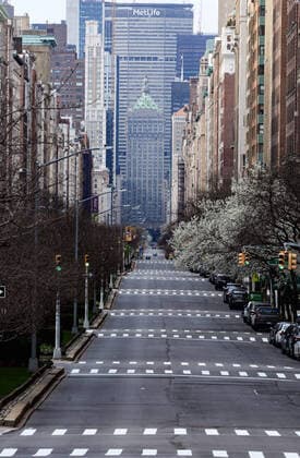 March 22, 2020, New York Manhattan, USA: Empty streets of NYC Park Av. 03 223 20. New York Manhattan Park AV 81ST. . New York Manhattan USA - ZUMAs252 20200322_znp_s252_010 Copyright: xMarcusxSantosx