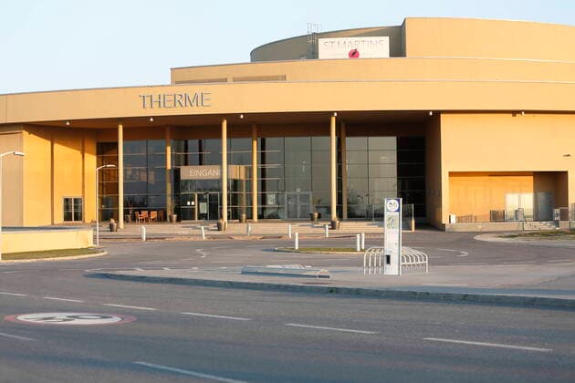 Coronavirus Sars-CoV-2 COVID-19: Thermen geschlossen Frauenkirchen, Burgenland, St. Martins Therme, 22.03.2020 St. Martins Therme Areal Wien Austria