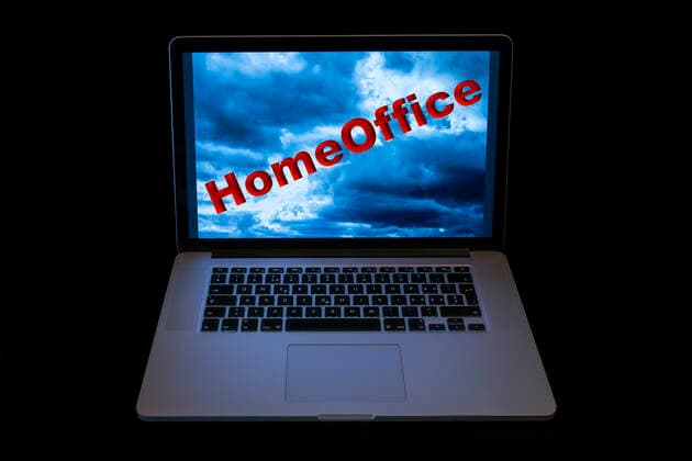 Laptop Schriftzug Homeoffice, Sursee, Schweiz, 22.03.2020