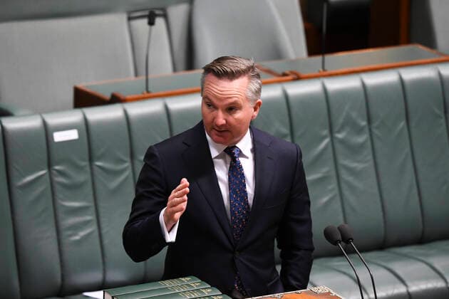 CORONAVIRUS LEGISLATION PARLIAMENT, Shadow Health Minister Chris Bowen speaks during parliamentary sitting under rules of social distancing in the House of Representatives at Parliament House in Canberra, Monday, March 23, 2020. ( NO ARCHIVING, EDITORIAL USE ONLY, NO USE IN BOOKS WITHOUT CONSENT CANBERRA ACT AUSTRALIA  Copyright: xLUKASxCOCHx 20200323001458845711