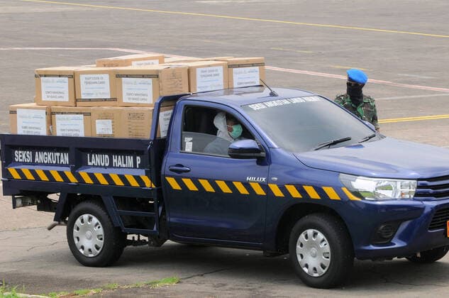 September 5, 2019, Jakarta, Jakarta, Indonesia: Indonesian Air Force C130 Hercules aircraft carrying COVID-19 medical devices from Shanghai, China, arrived at Halim Perdanakusuma Air Force Base, Jakarta on March, 23,2020. The medical devices consist of disposable masks, N95 masks, protective clothing, goggles, gloves, shoe covers, infrared thermometers, and surgical caps, to combat Corona Virus in Indonesia. Jakarta Indonesia - ZUMAr173 20190905_zip_r173_285 Copyright: xDasrilxRoszandix