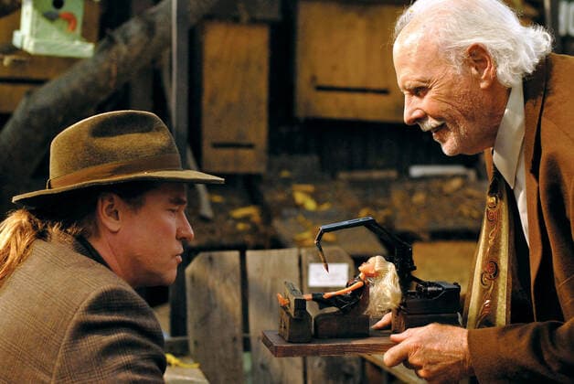 TWIXT, from left: Val Kilmer, Bruce Dern, 2011. ph: Kalman Muller Courtesy Everett Collection !ACHTUNG AUFNAHMEDATUM GESCHÃ„TZT! PUBLICATIONXNOTxINxCANxCHNxFRAxITAxJPNxNORxPOLxRUSxESPxUKxUSA Copyright: x20thCentFox CourtesyxEverettxCollectionx MCDTWIX EC009