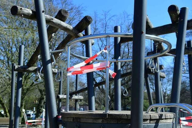 Spielplatzschließungen wegen Coronavirus am 23.03.2020 in Oberhausen Laut Allgemeinverfügung der Stadt Oberhausen sind Spielplätze sowie Bolzplätze seit dem 18.03.2020 geschlossen.