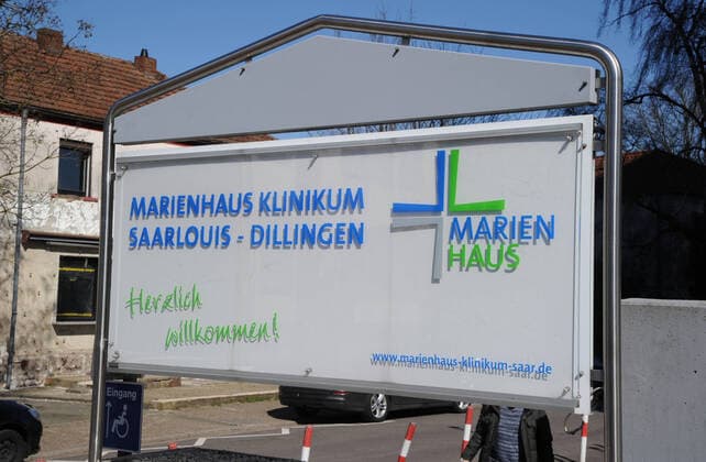 Das Marienhaus Klinikum St. Elisabeth am Montag (23.03.2020) in Saarlouis.