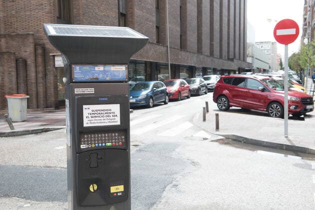 March 23, 2020, Madrid, MADRID, SPAIN: SER area for cars suspended during ninenth day after the Government declared the state of alarm in Spain and recommended people to stay at home to fight coronavirus COVID-19 on March 23, 2020 in Madrid, Spain Madrid SPAIN - ZUMAa181 20200323_zaa_a181_060 Copyright: xJoaquinxCorcherox