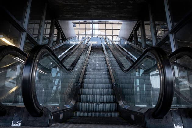 COVID-19: Faa passagerer paa Hoeje Taastrup Station, mandag den 23. marts 2020. Langt faerre passagerer er med IC-togene paa grund af coronavirus-pandemien, derfor begynder DSB fra mandag at koere efter en reduceret koereplan. . , Copenhagen Denmark